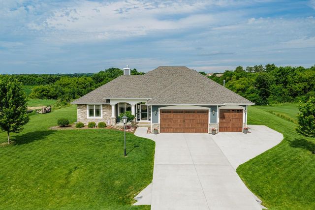 810 Westwind DRIVE, Eagle, WI 53119