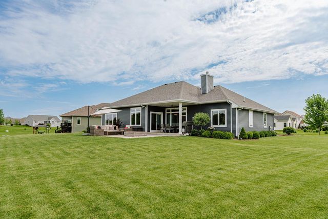 810 Westwind DRIVE, Eagle, WI 53119