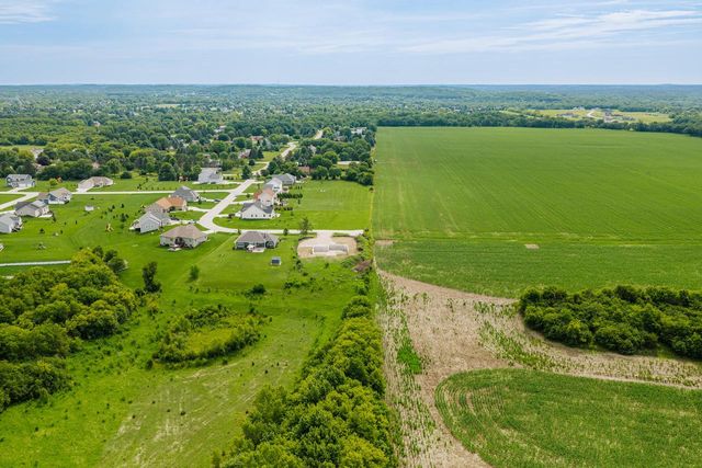 810 Westwind DRIVE, Eagle, WI 53119