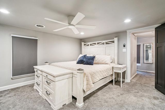 508 2nd Ave SW, Independence, IA 50644