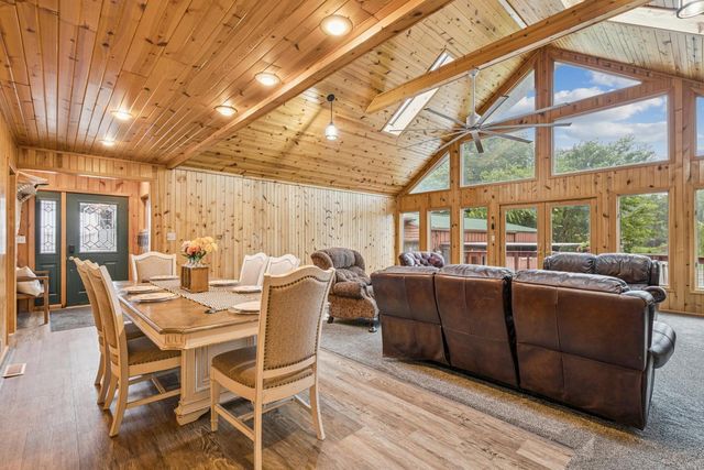 508 2nd Ave SW, Independence, IA 50644