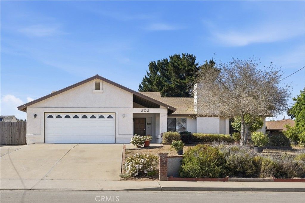 Image 1 of property listing at 302 Patterson, Santa Maria, CA 93455