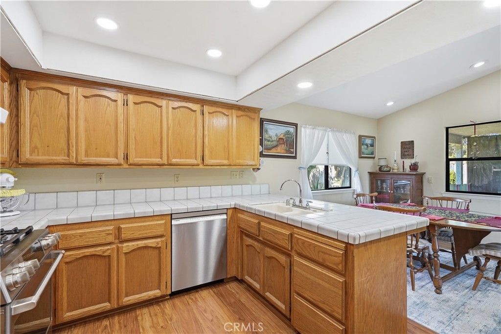 Image 15 of property listing at 302 Patterson, Santa Maria, CA 93455