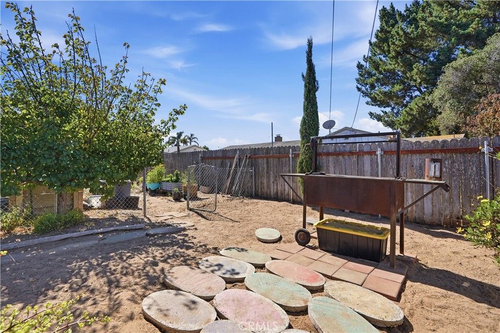 Image 35 of property listing at 302 Patterson, Santa Maria, CA 93455