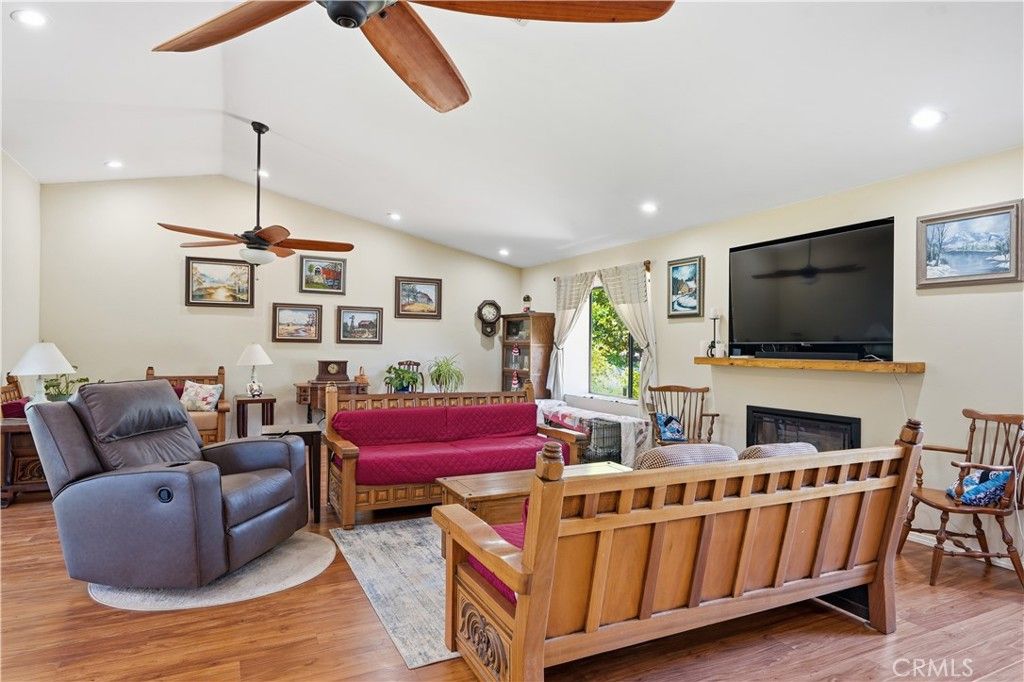Image 4 of property listing at 302 Patterson, Santa Maria, CA 93455