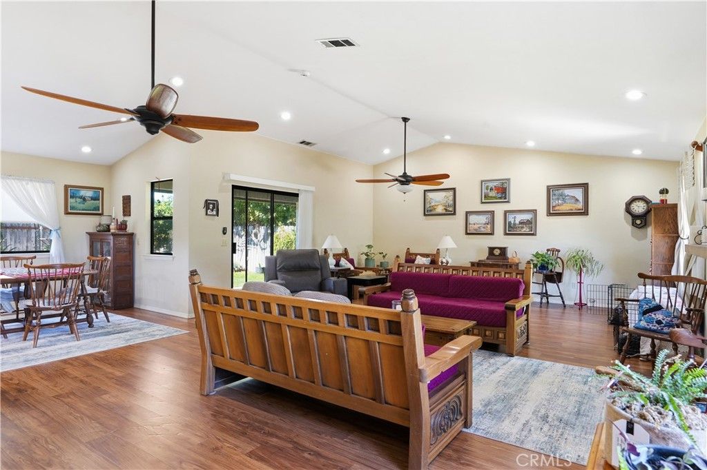 Image 8 of property listing at 302 Patterson, Santa Maria, CA 93455
