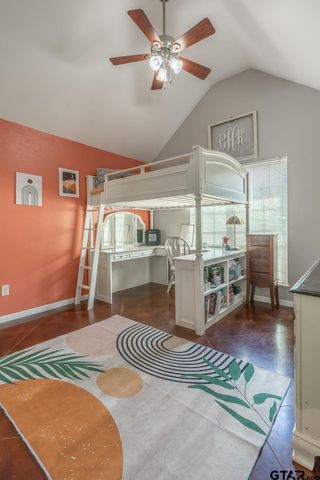 100 S Rainbow Dr, Whitehouse, TX 75791