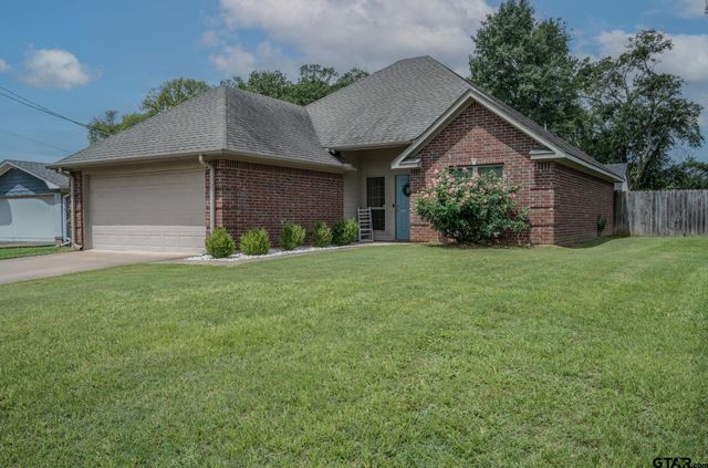 100 S Rainbow Dr, Whitehouse, TX 75791