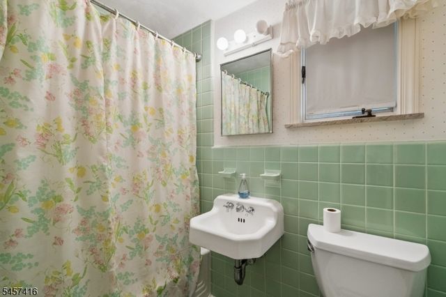 300 Oak Ridge Ave, Summit City, NJ 07901