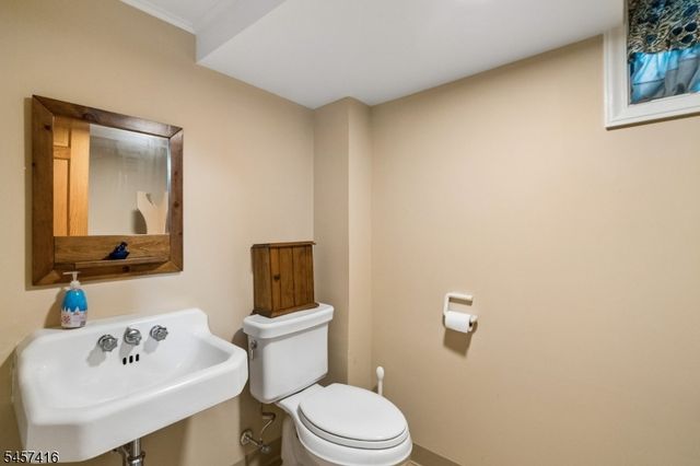 300 Oak Ridge Ave, Summit City, NJ 07901