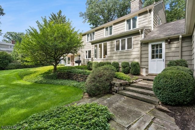 300 Oak Ridge Ave, Summit City, NJ 07901