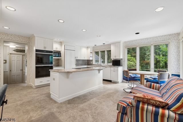 300 Oak Ridge Ave, Summit City, NJ 07901