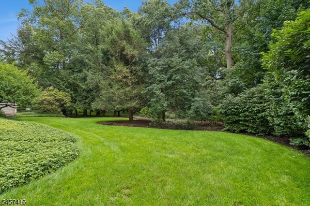 300 Oak Ridge Ave, Summit City, NJ 07901