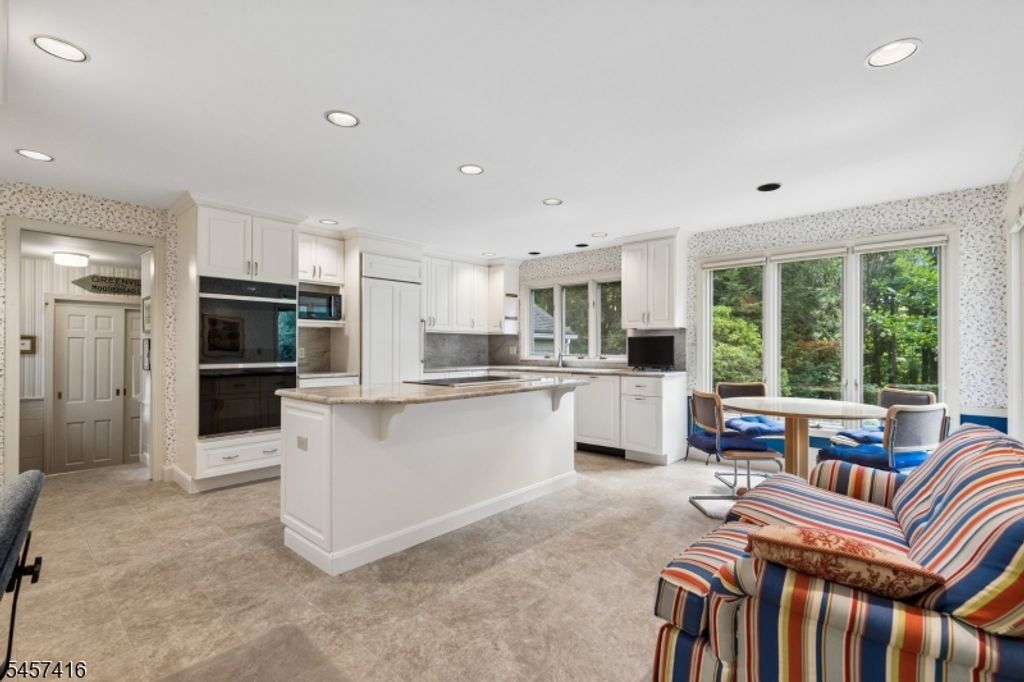 300 Oak Ridge Ave, Summit City, NJ 07901 — photo 5