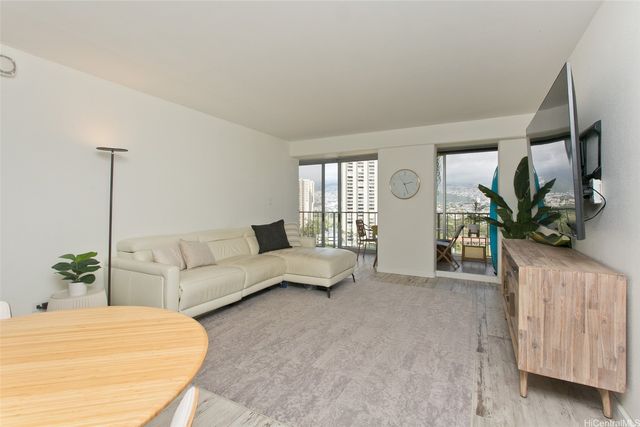 2575 Kuhio Avenue 1502, Honolulu, HI 96815