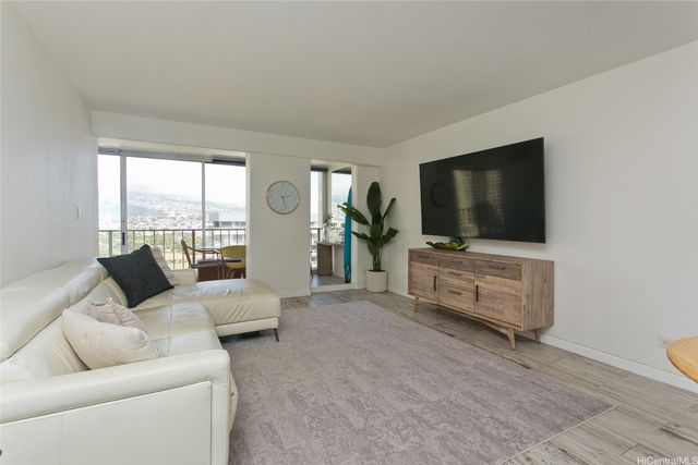 2575 Kuhio Avenue 1502, Honolulu, HI 96815