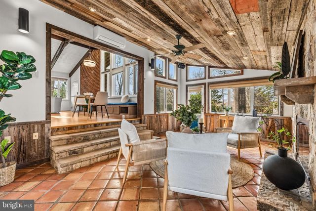 4035 TAYLOR DR, Fairfax, VA 22032