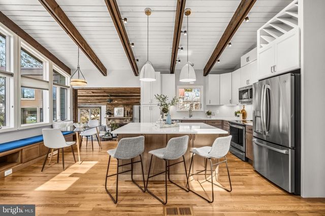 4035 TAYLOR DR, Fairfax, VA 22032