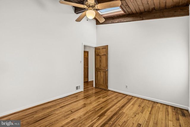 4035 TAYLOR DR, Fairfax, VA 22032