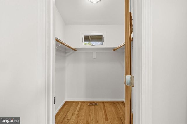 4035 TAYLOR DR, Fairfax, VA 22032