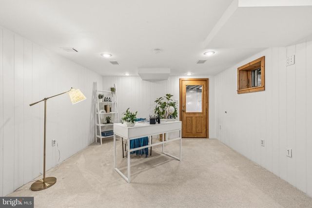 4035 TAYLOR DR, Fairfax, VA 22032