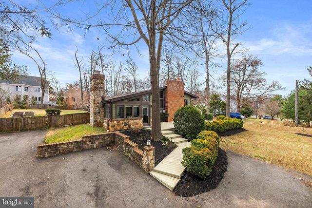 4035 TAYLOR DR, Fairfax, VA 22032