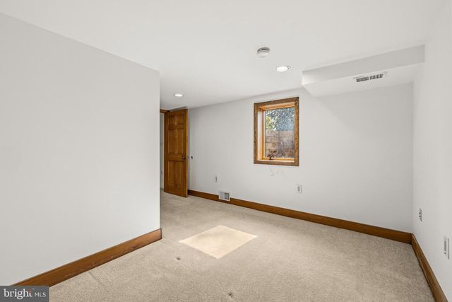 4035 TAYLOR DR, Fairfax, VA 22032