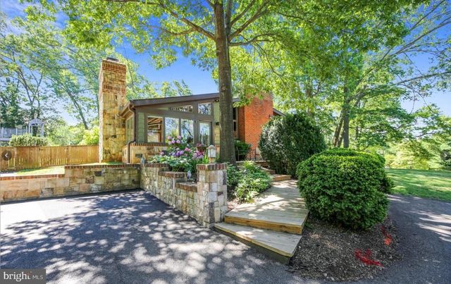 4035 TAYLOR DR, Fairfax, VA 22032