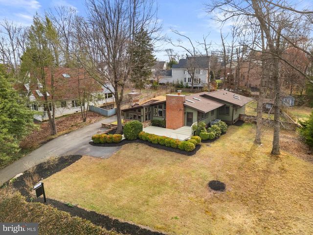 4035 TAYLOR DR, Fairfax, VA 22032