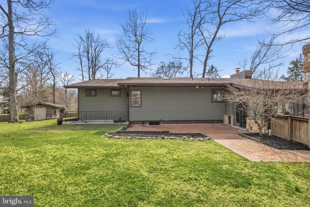 4035 TAYLOR DR, Fairfax, VA 22032