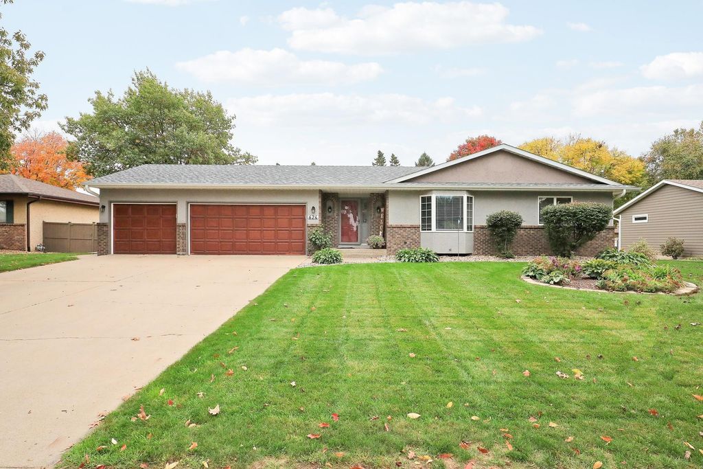 624 Hennes Avenue, Shakopee, MN 55379 — photo 2