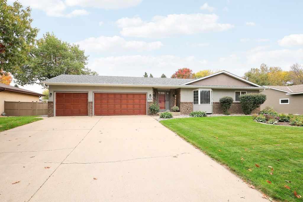 624 Hennes Avenue, Shakopee, MN 55379 — photo 3