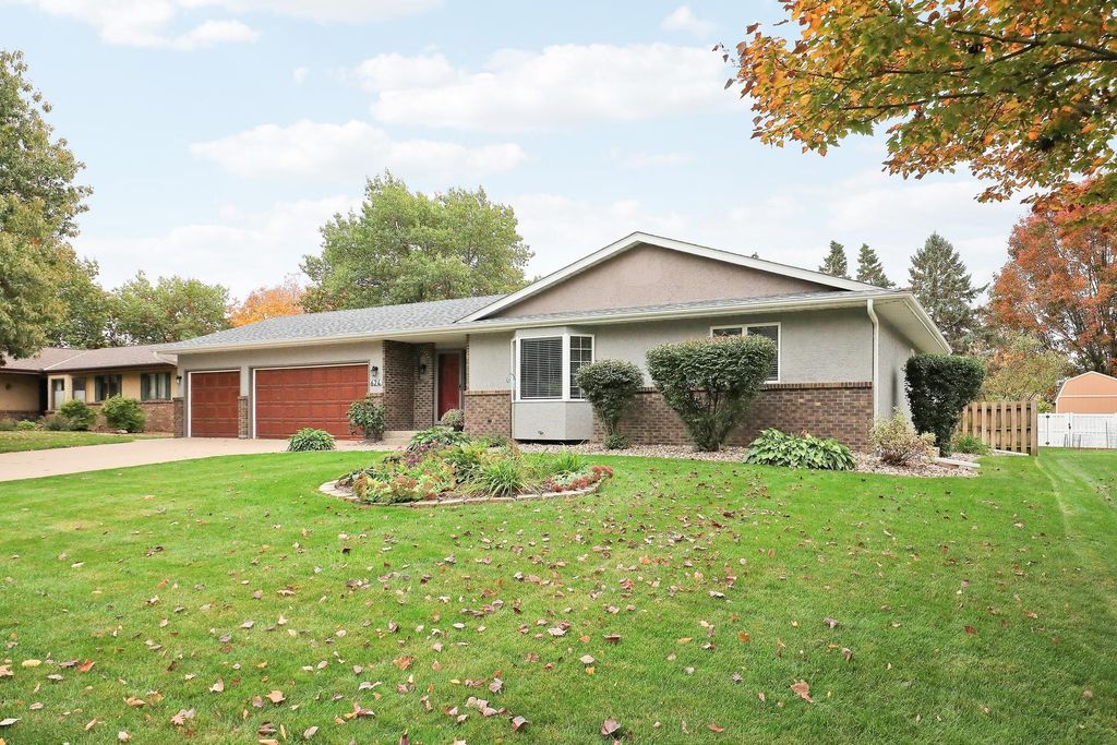 624 Hennes Avenue, Shakopee, MN 55379 — photo 5