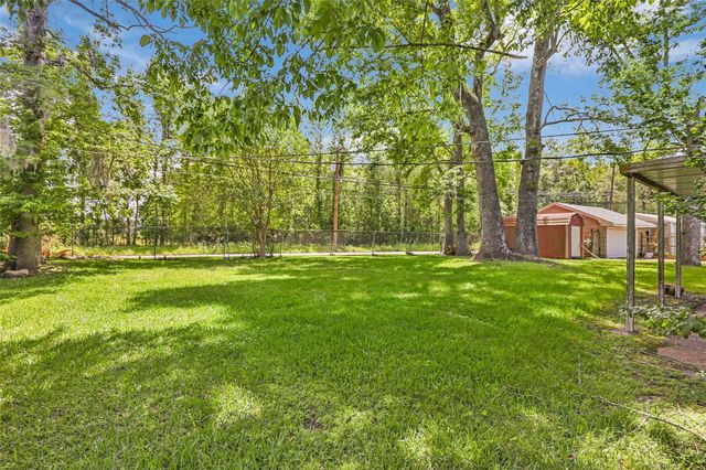 1016 Lynnwood Avenue, Liberty, TX 77575