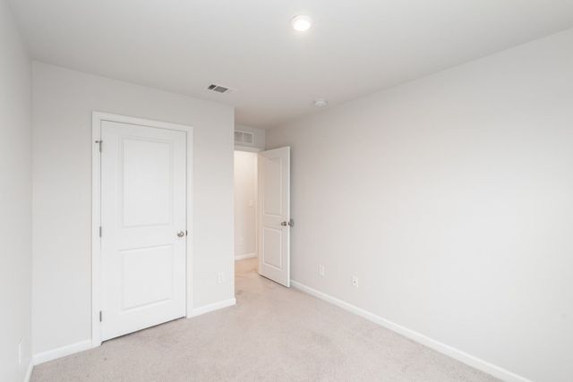 404 Deer Meadow Ln, Lebanon, TN 37090