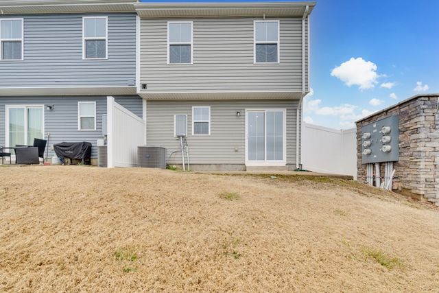 404 Deer Meadow Ln, Lebanon, TN 37090