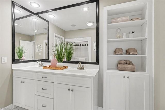 1824 Colonial Avenue, Greensboro, NC 27408