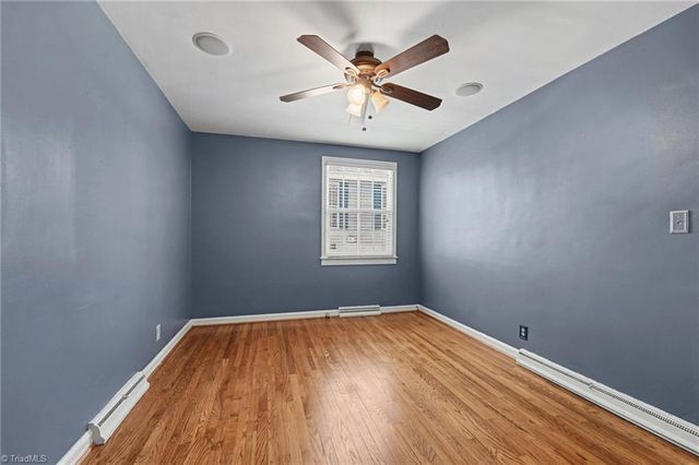 1824 Colonial Avenue, Greensboro, NC 27408