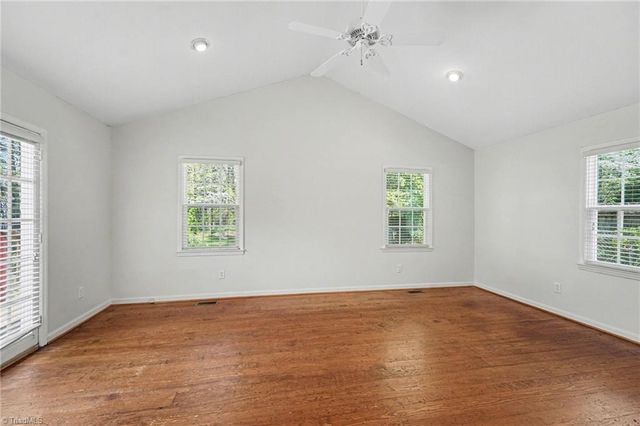 1824 Colonial Avenue, Greensboro, NC 27408