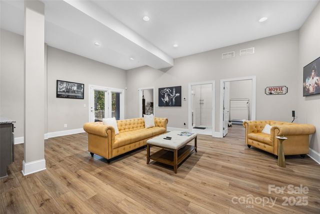 2031 Newstyle Way, Tega Cay, SC 29708