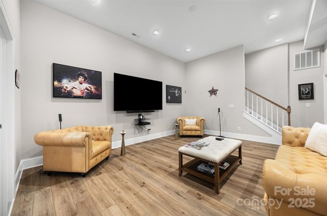 2031 Newstyle Way, Tega Cay, SC 29708