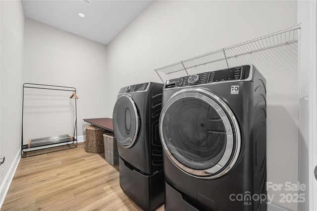 2031 Newstyle Way, Tega Cay, SC 29708