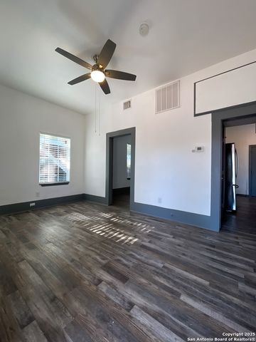 802 Montana St Apt 1, San Antonio, TX 78203