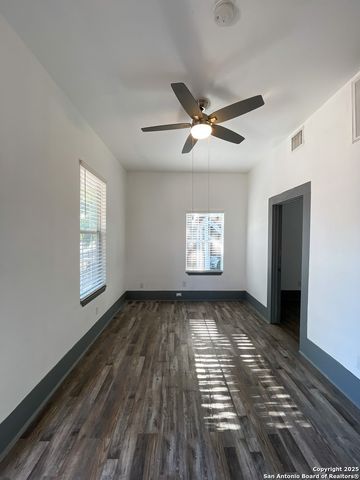802 Montana St Apt 1, San Antonio, TX 78203
