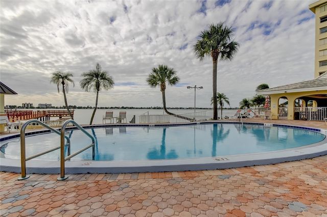 4700 COVE CIRCLE 107, St Petersburg, FL 33708