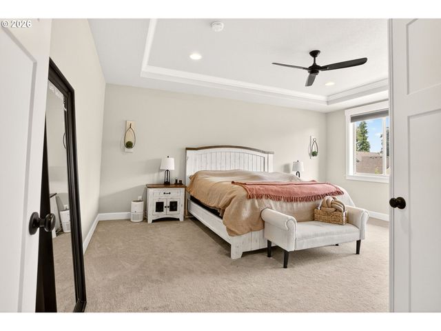 19708 ORCHARD GROVE Dr, Oregon City, OR 97045