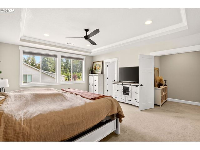 19708 ORCHARD GROVE Dr, Oregon City, OR 97045