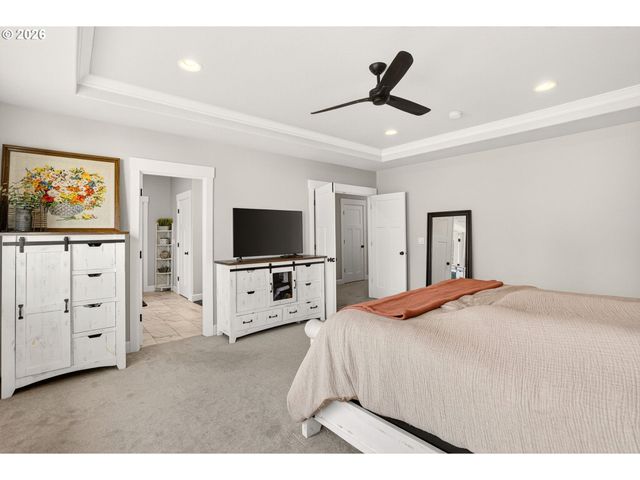 19708 ORCHARD GROVE Dr, Oregon City, OR 97045