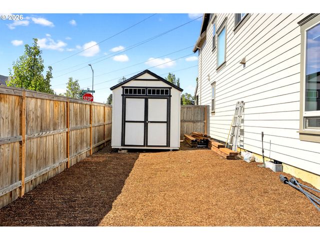 19708 ORCHARD GROVE Dr, Oregon City, OR 97045