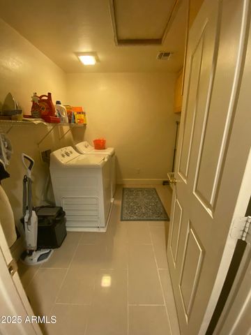 3233 W PLEASANT Lane, Phoenix, AZ 85041